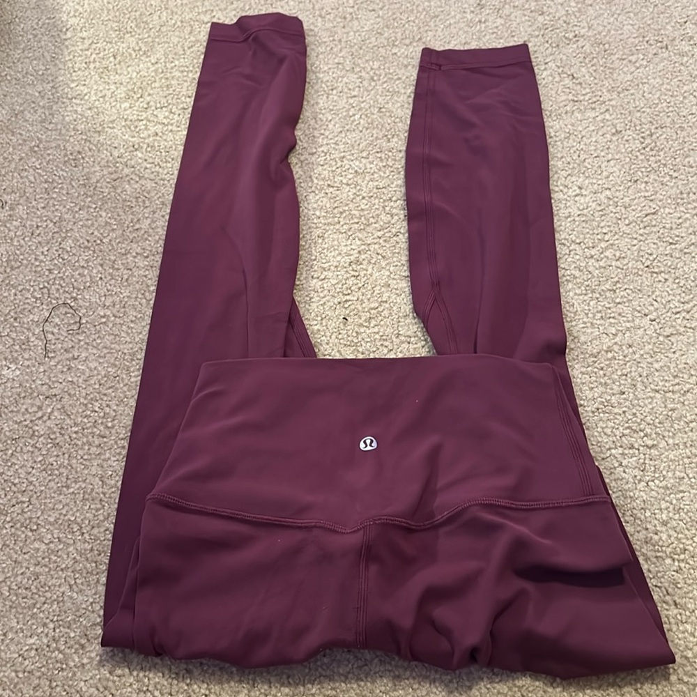 🍋MAROON LULULEOM LEGGINGS🍋